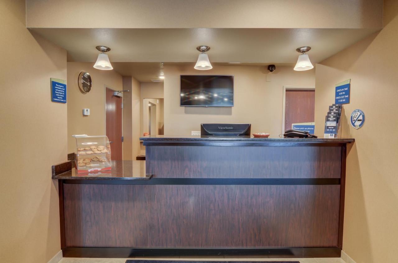 Cobblestone Inn & Suites-Kersey Esterno foto