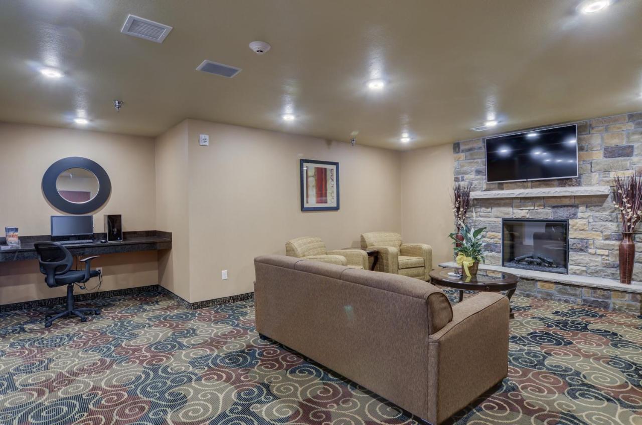 Cobblestone Inn & Suites-Kersey Esterno foto